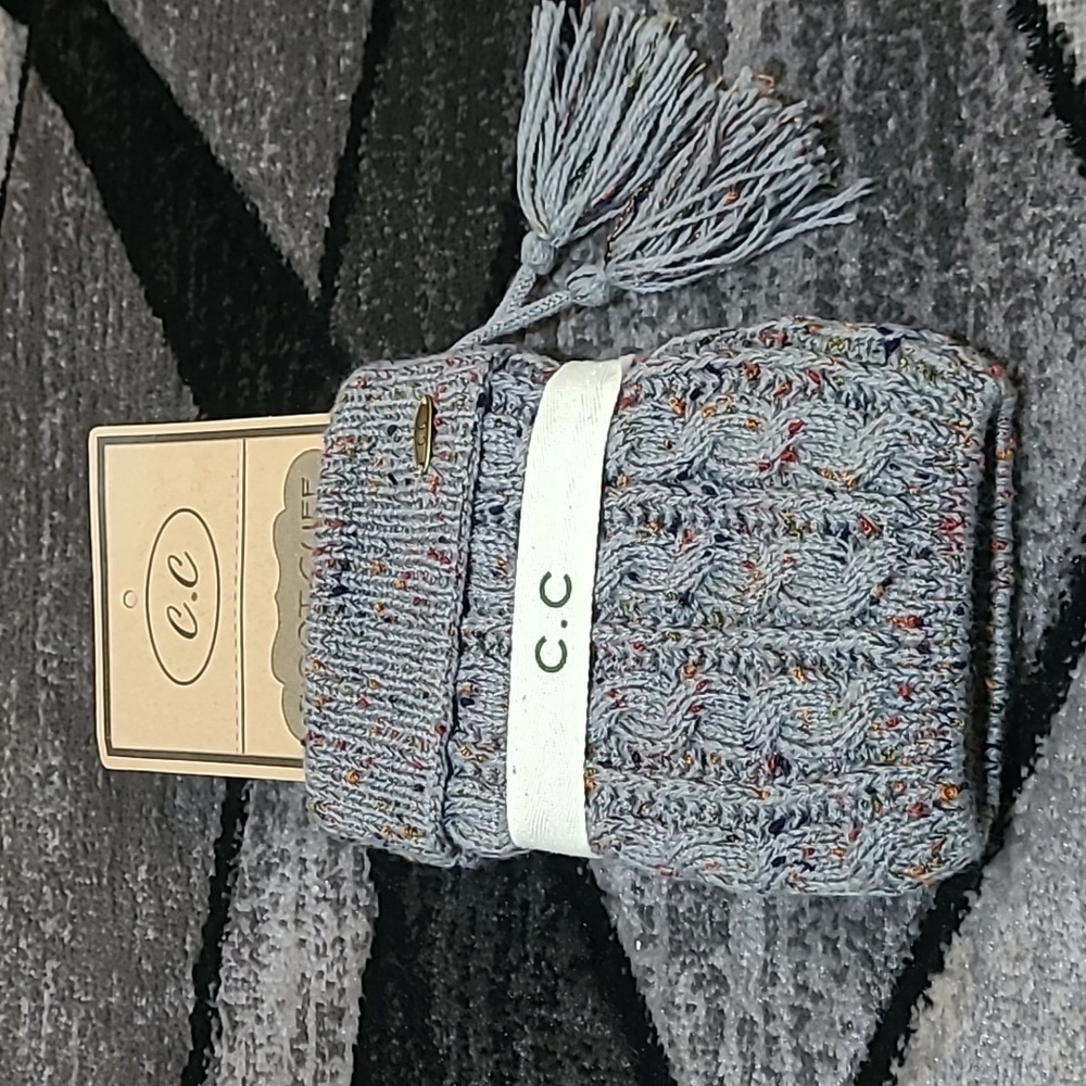 CC BOUTIQUE SPECKLED GRAY KNIT TASSELS METAL LOGO BOOT-TOPPERS CUFFS